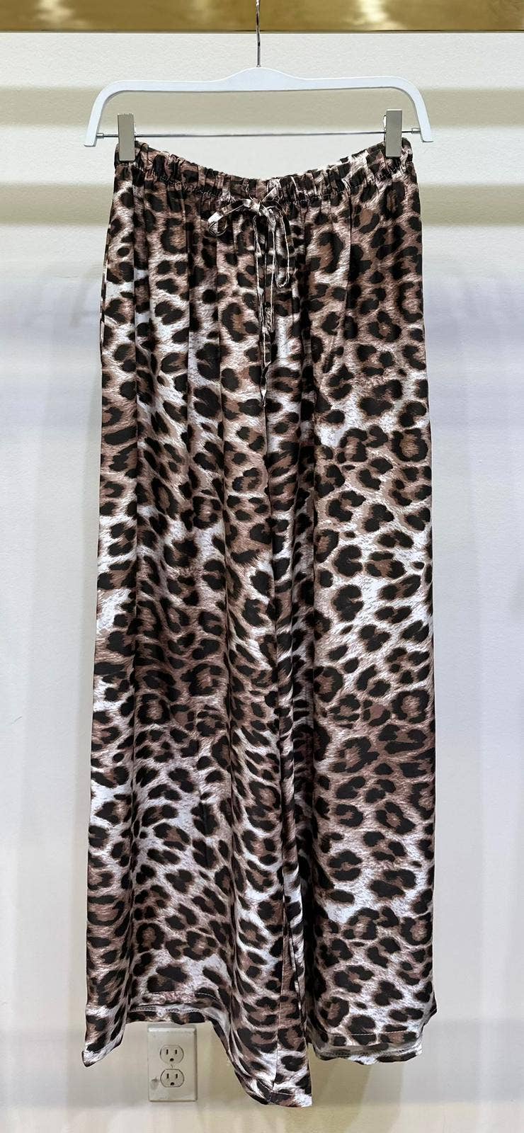 LEOPARD PRINT WIDE LEG PANTS