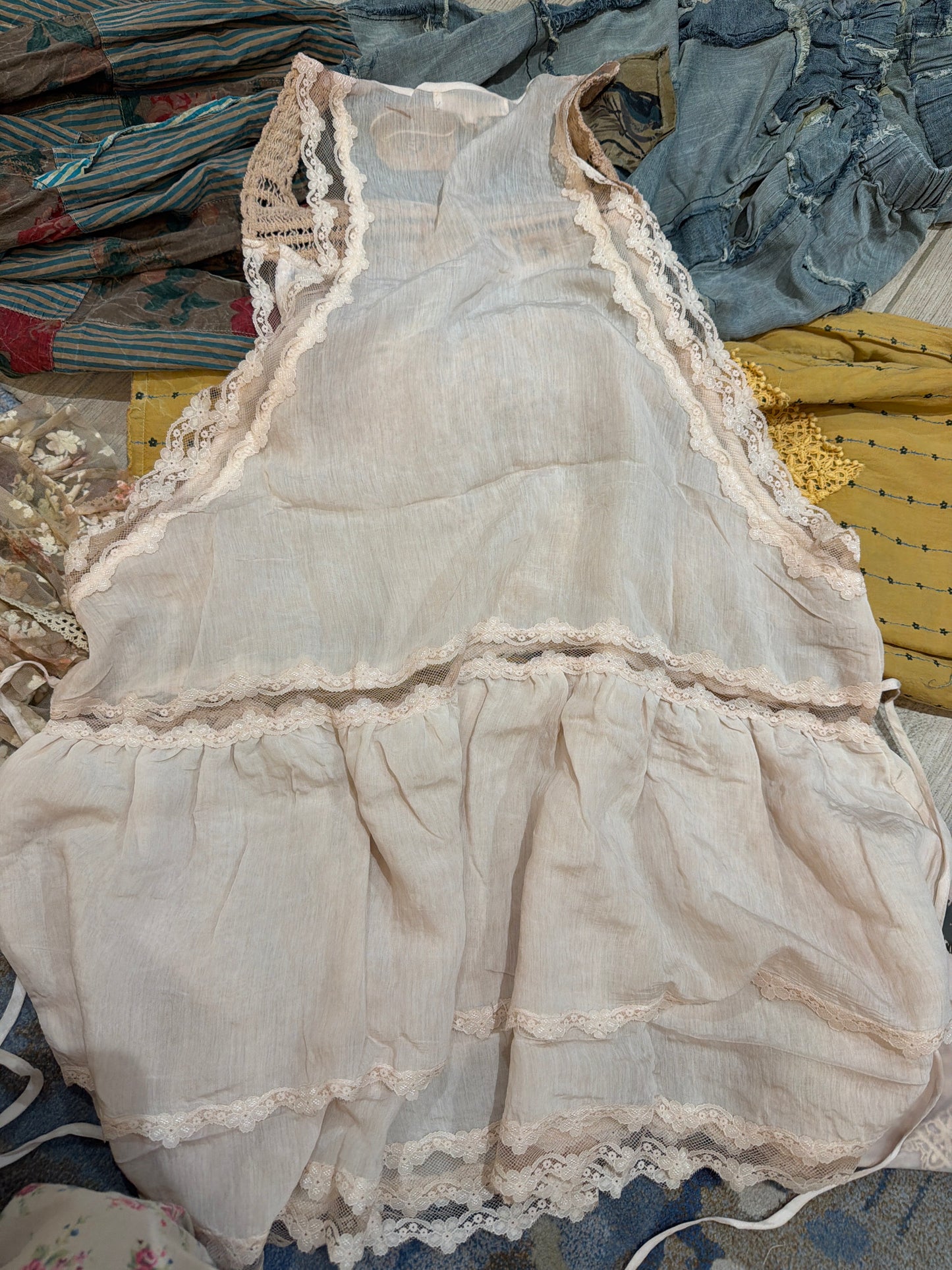 Sweet heart Pinafore