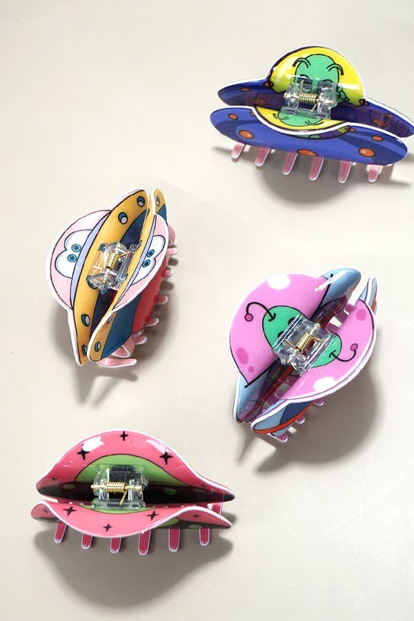 UFO ALIEN SPACESHIP HAIR CLAW CLIPS