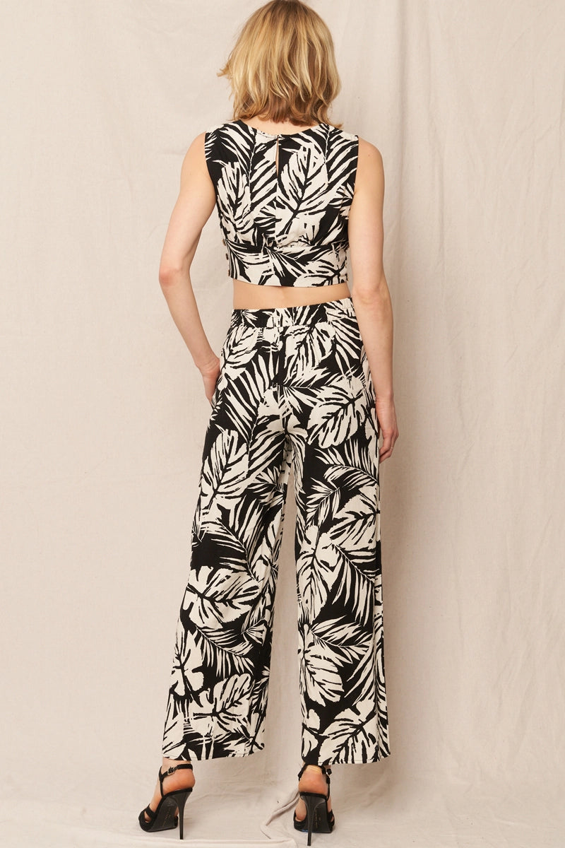 Black Palm Leaf Resort Set