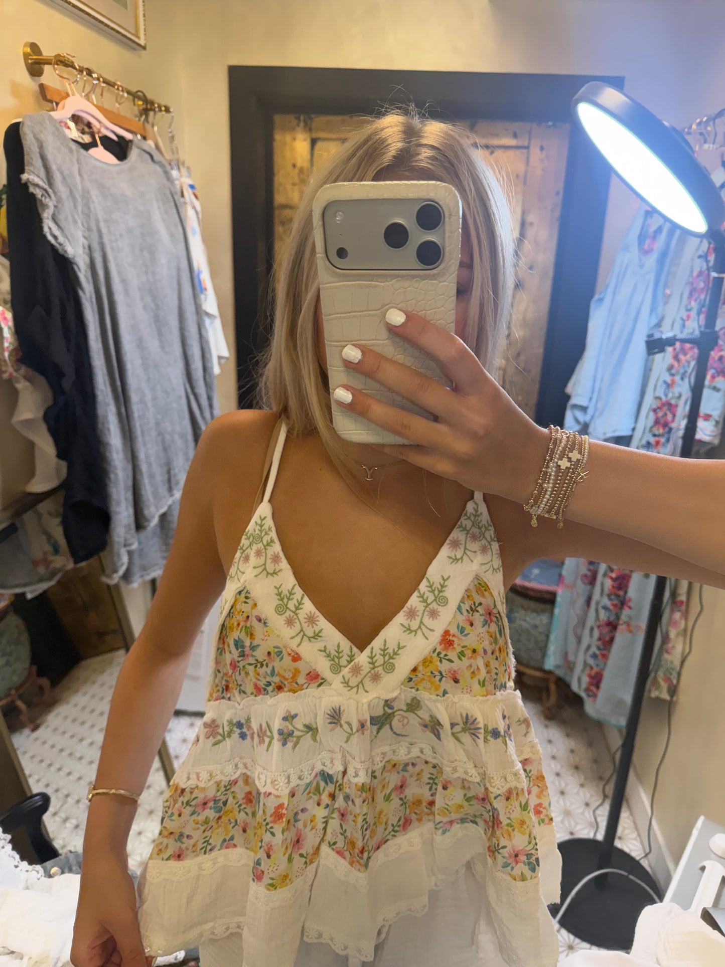 A-body Flared Fit Double Gauze Floral Embroidery Sleeveless
