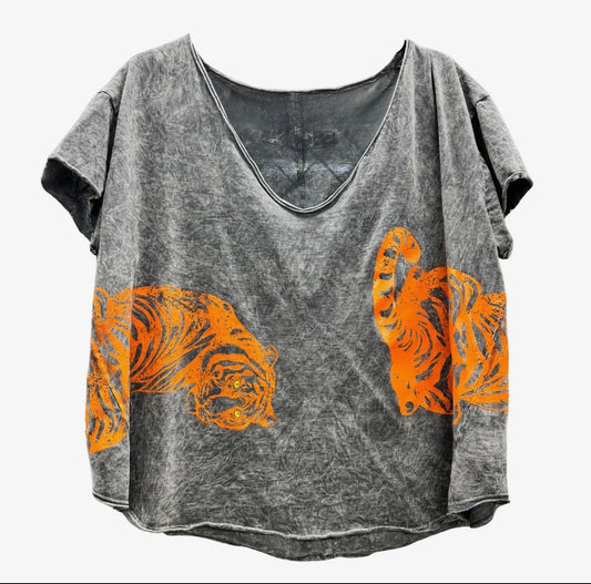 GREY T-SHIRT WITH ORANGE TIGER
