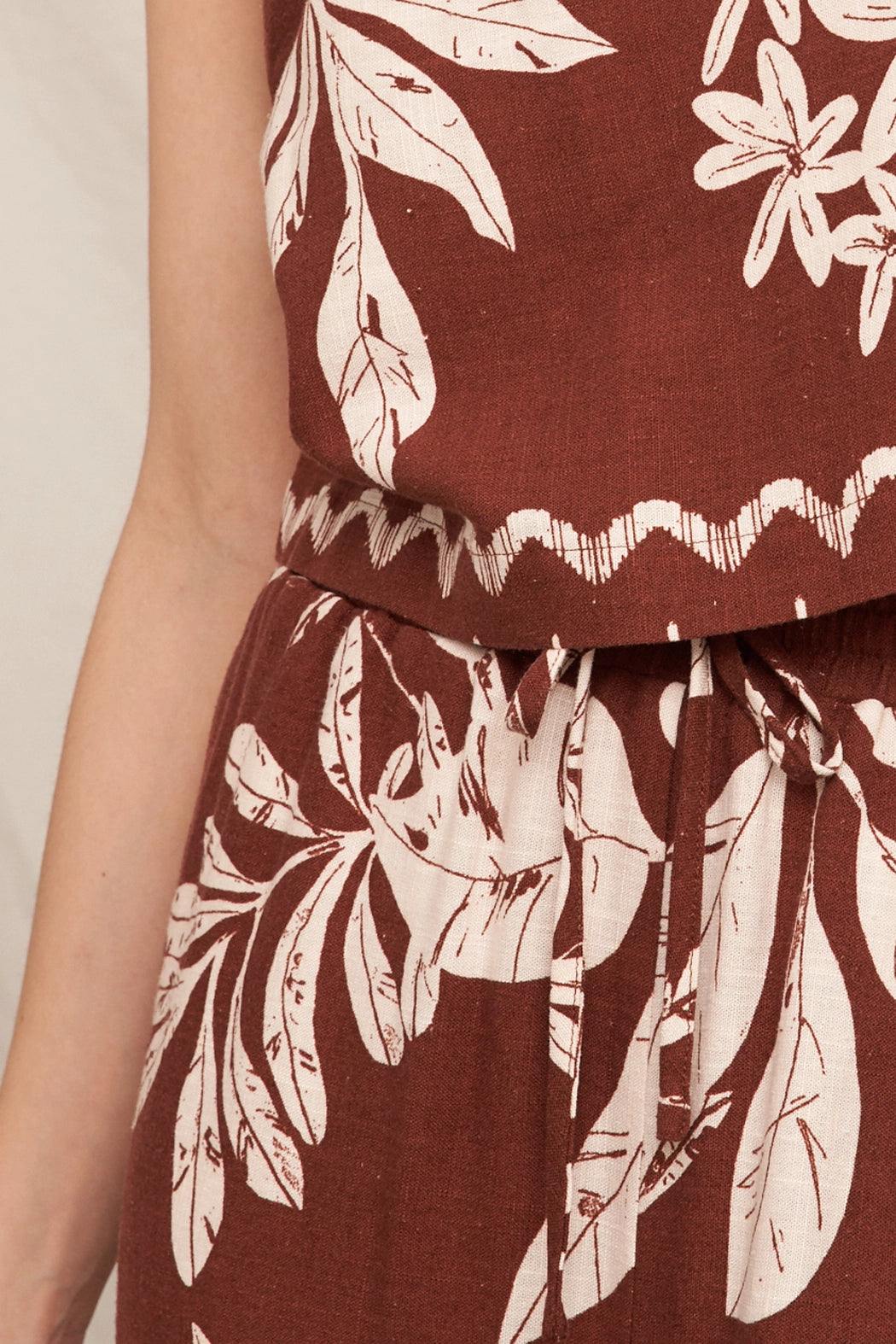 Chocolate and Cream Tropical Print Set