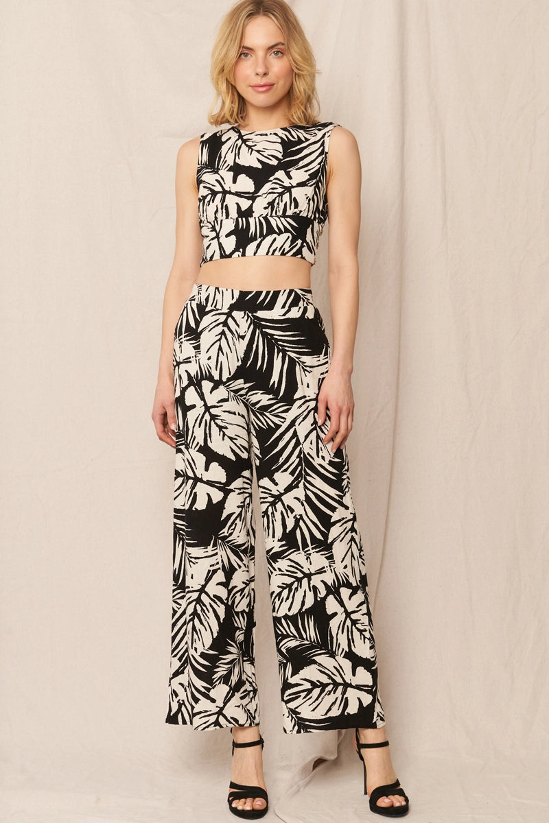 Black Palm Leaf Resort Set