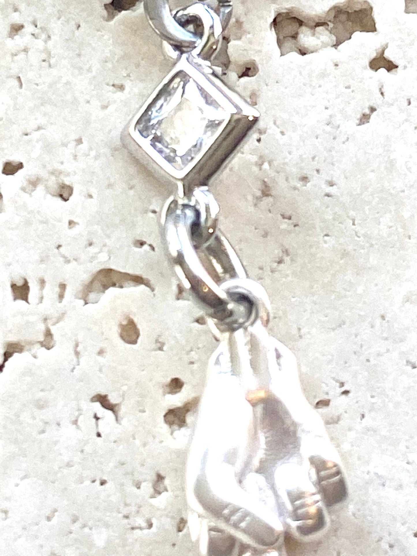 Middle finger necklace, boutique , salon, trendy