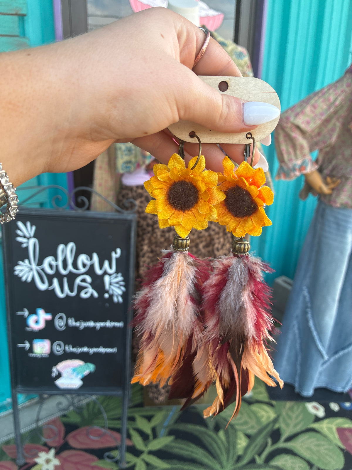 Sunflower feather earrings