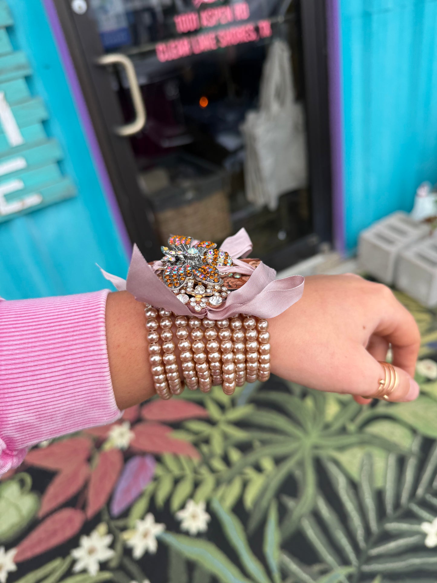 Bee Pearl Bracelet