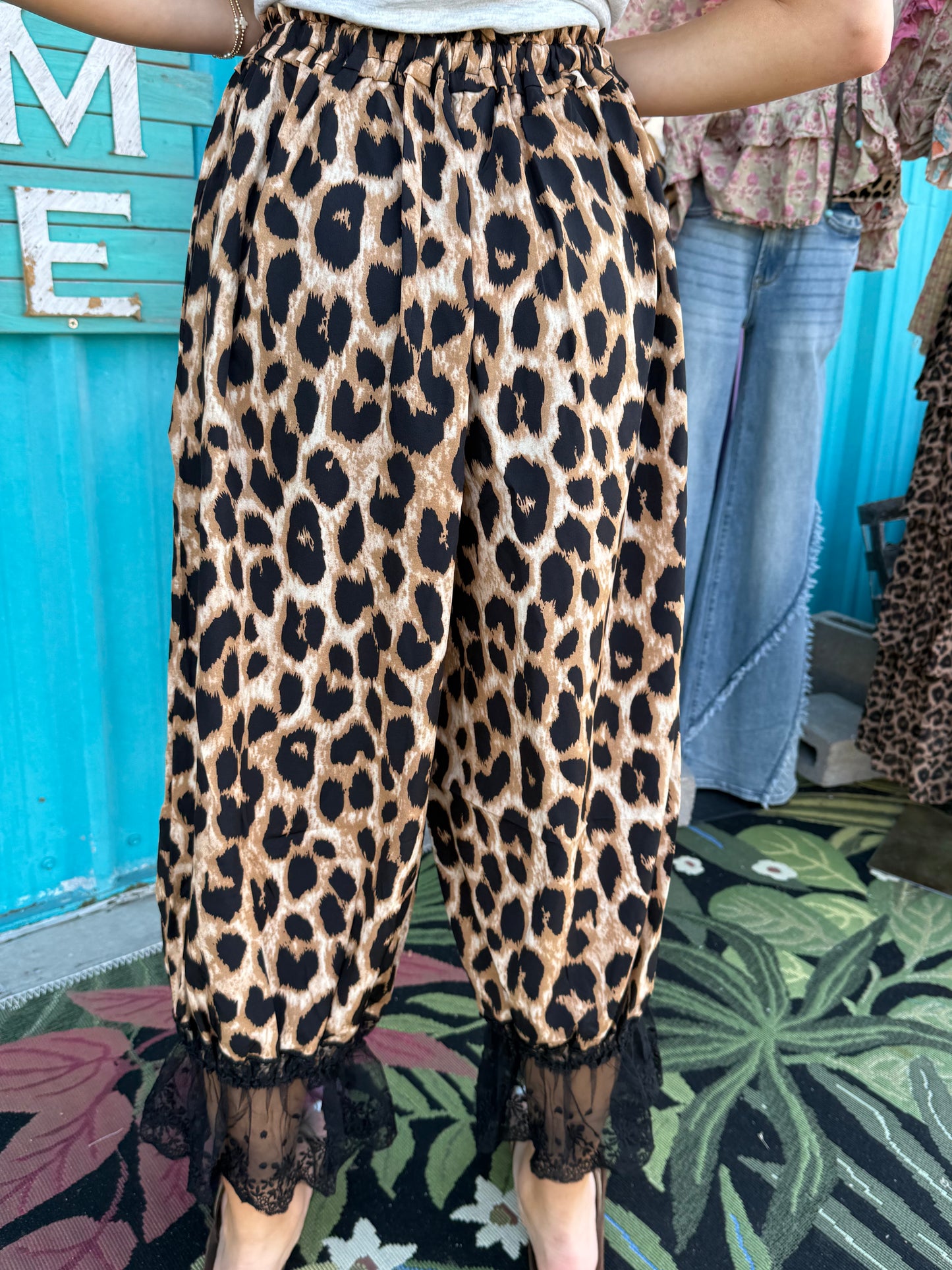 Leopard Printed Wide Leg Bloomer Pants