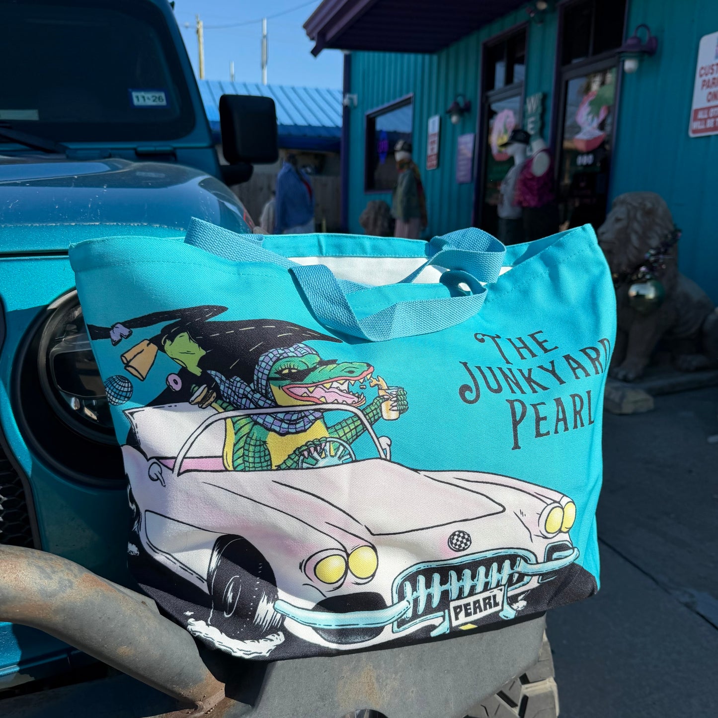The Junkyard Pearl XL Tote Bag