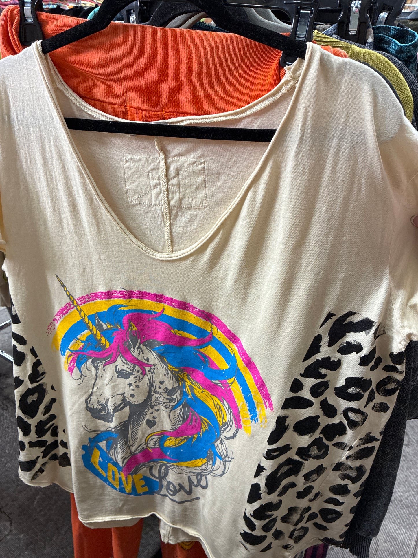 LOVE UNICORN T-SHIRT