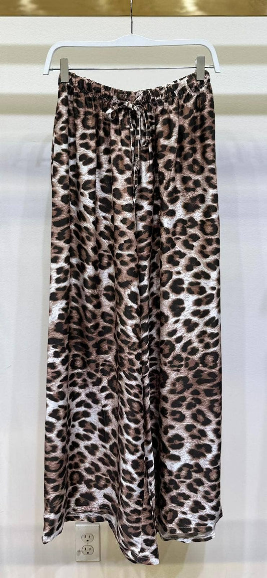 LEOPARD PRINT WIDE LEG PANTS