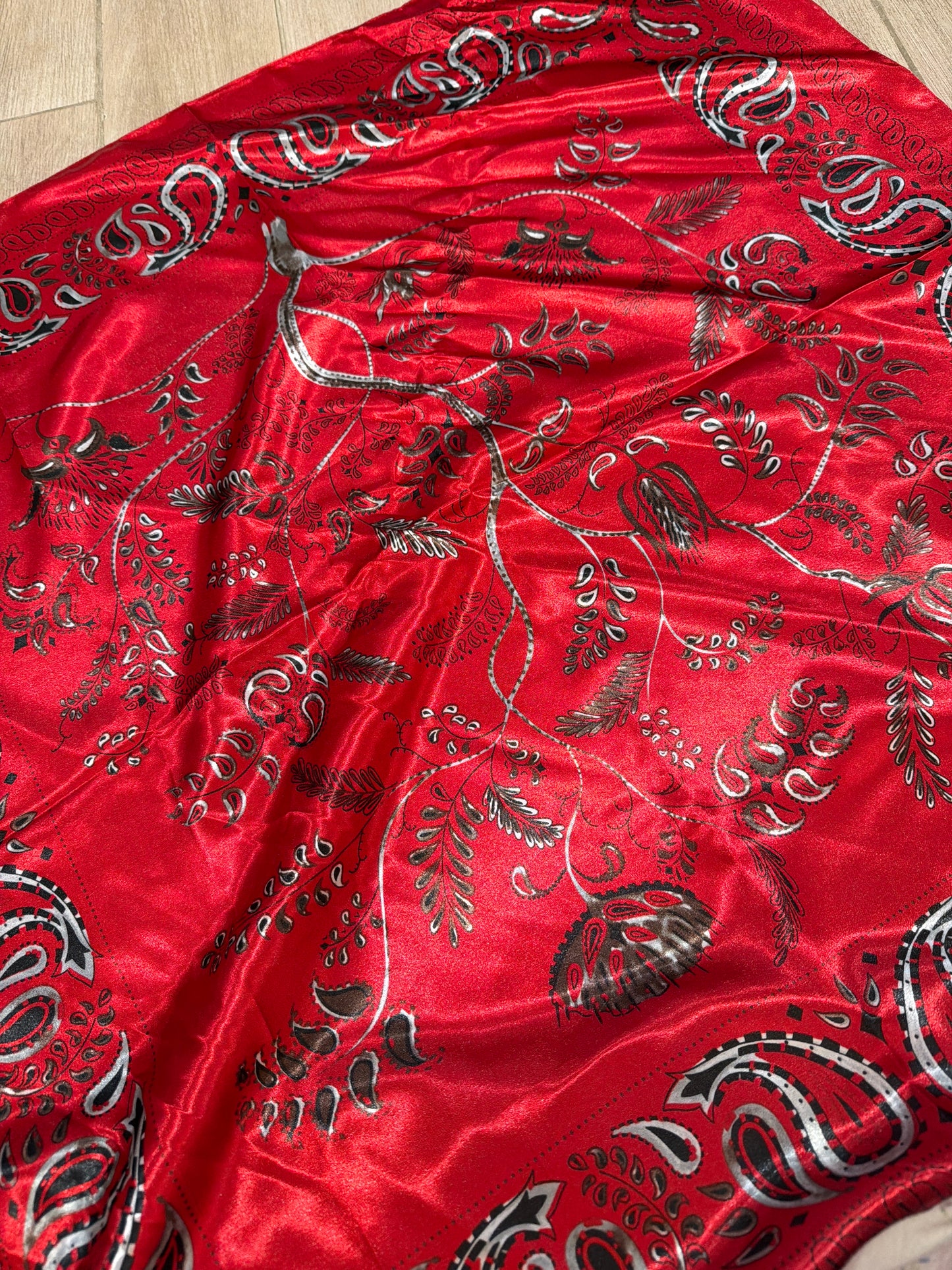Red wild rag