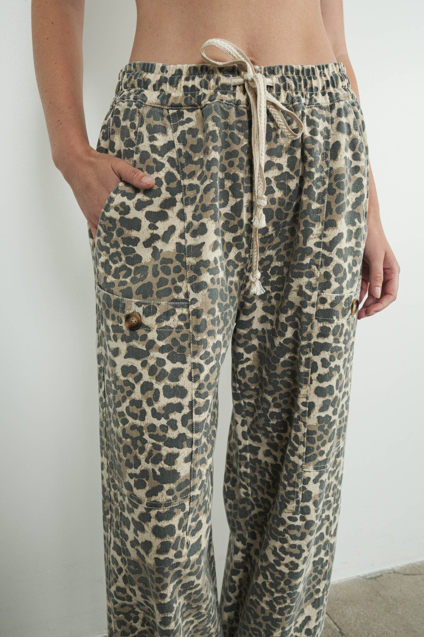 LEOPARD PRINT RELAXED FIT PULL-ON PANTS