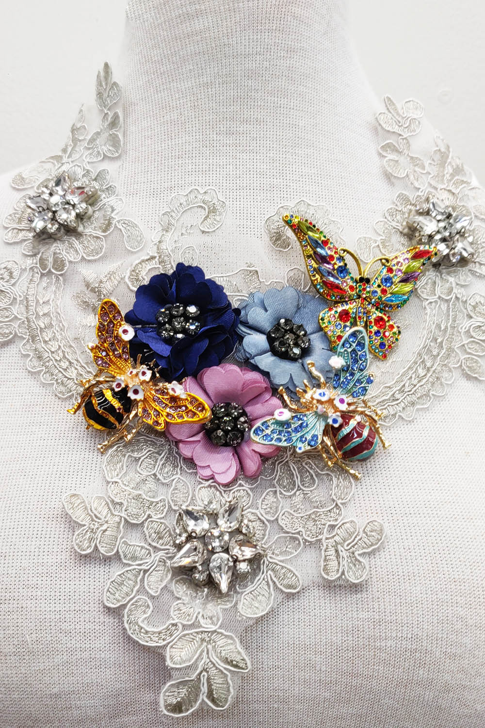Queen Victoria Crystal Necklace | Floral Brooch | Gold Chain