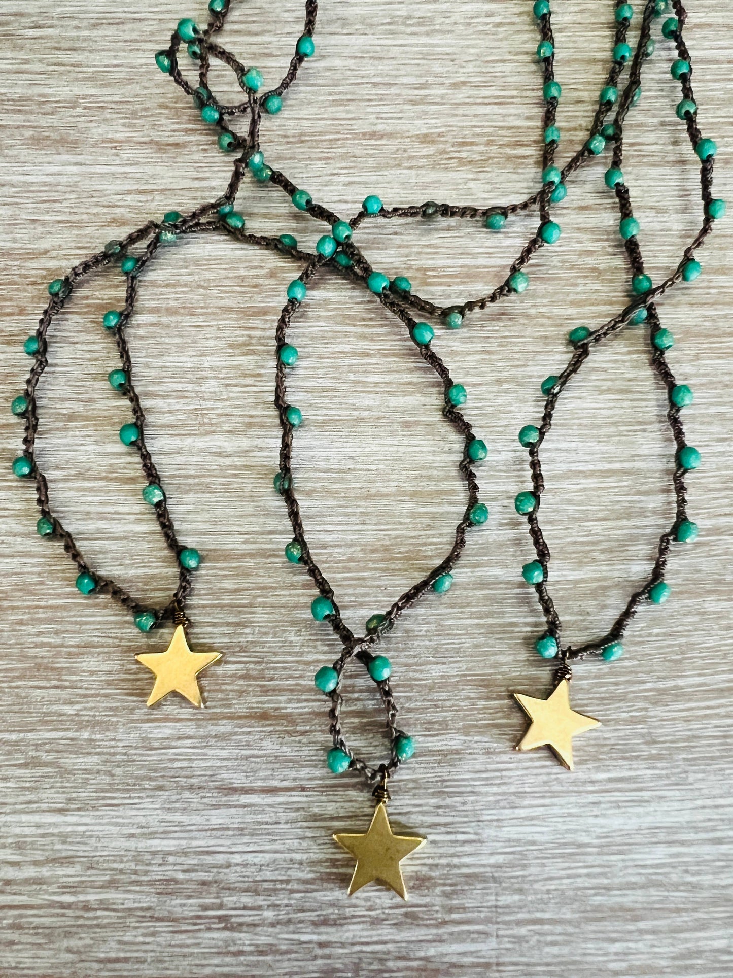 Forest Green Necklace With Shining Star Pendant