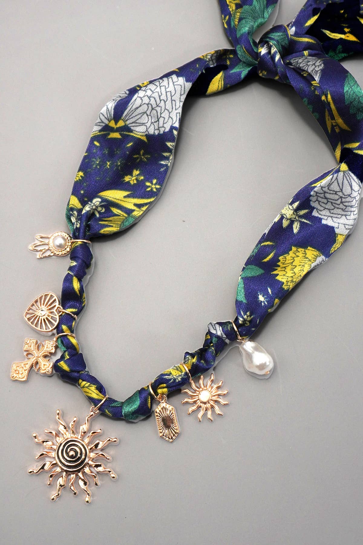 SCARF CHARM NECKLACE-FISH SUN PEARL HEART