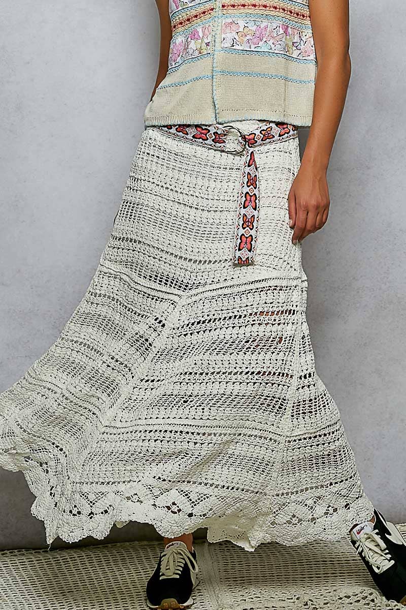 Embroidered butterfly pattern 'O' ring adjustable cloth belt