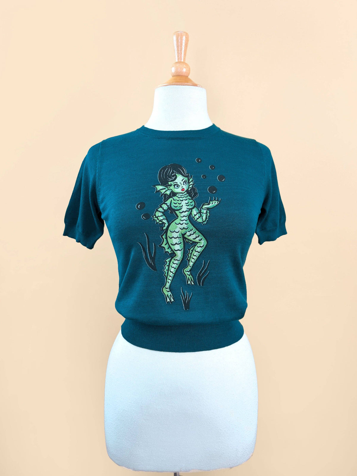 Lagoon Lady short sleeve Sweater in Peacock