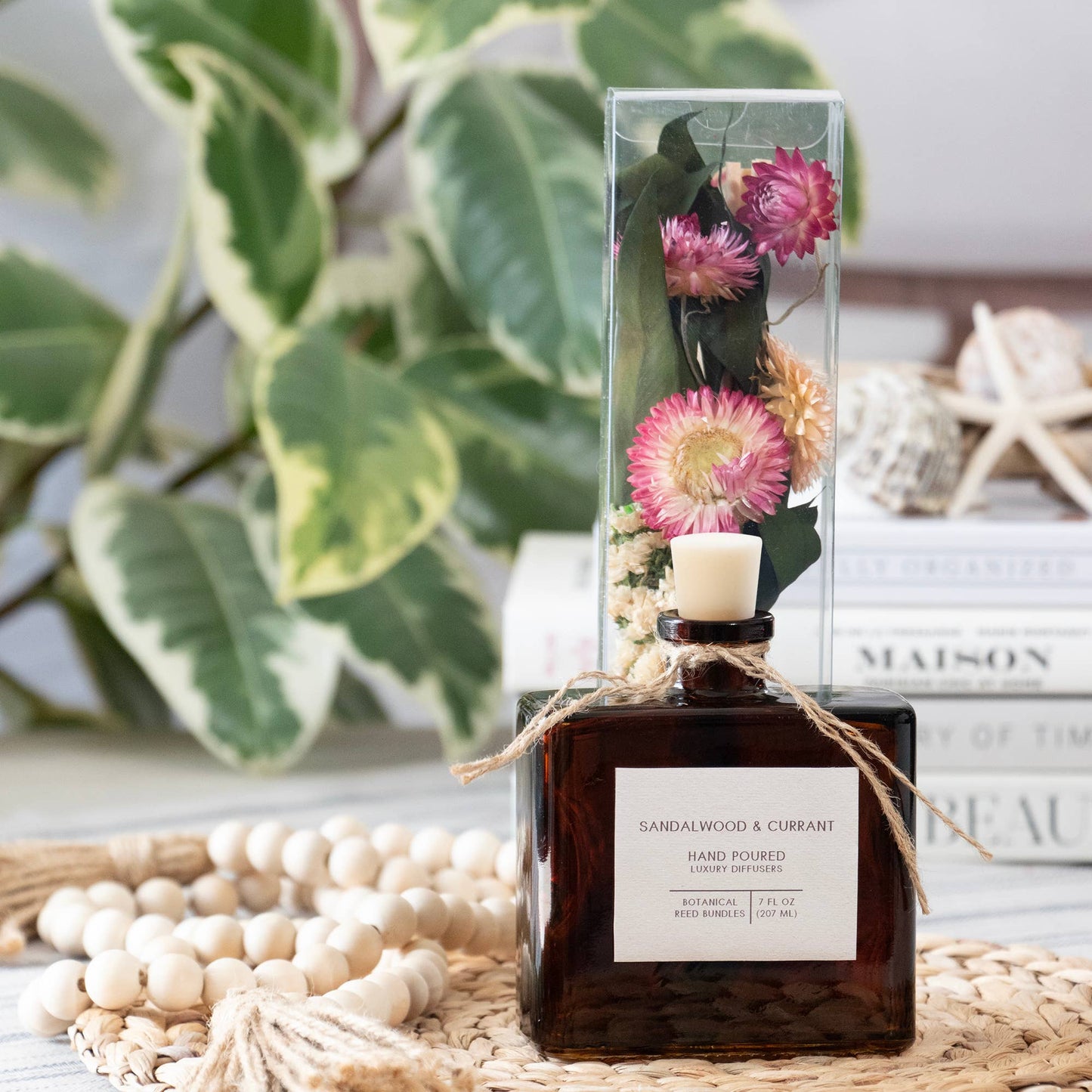 Sandalwood & Currant Bouquet Reed Bundle Fragrance Diffuser