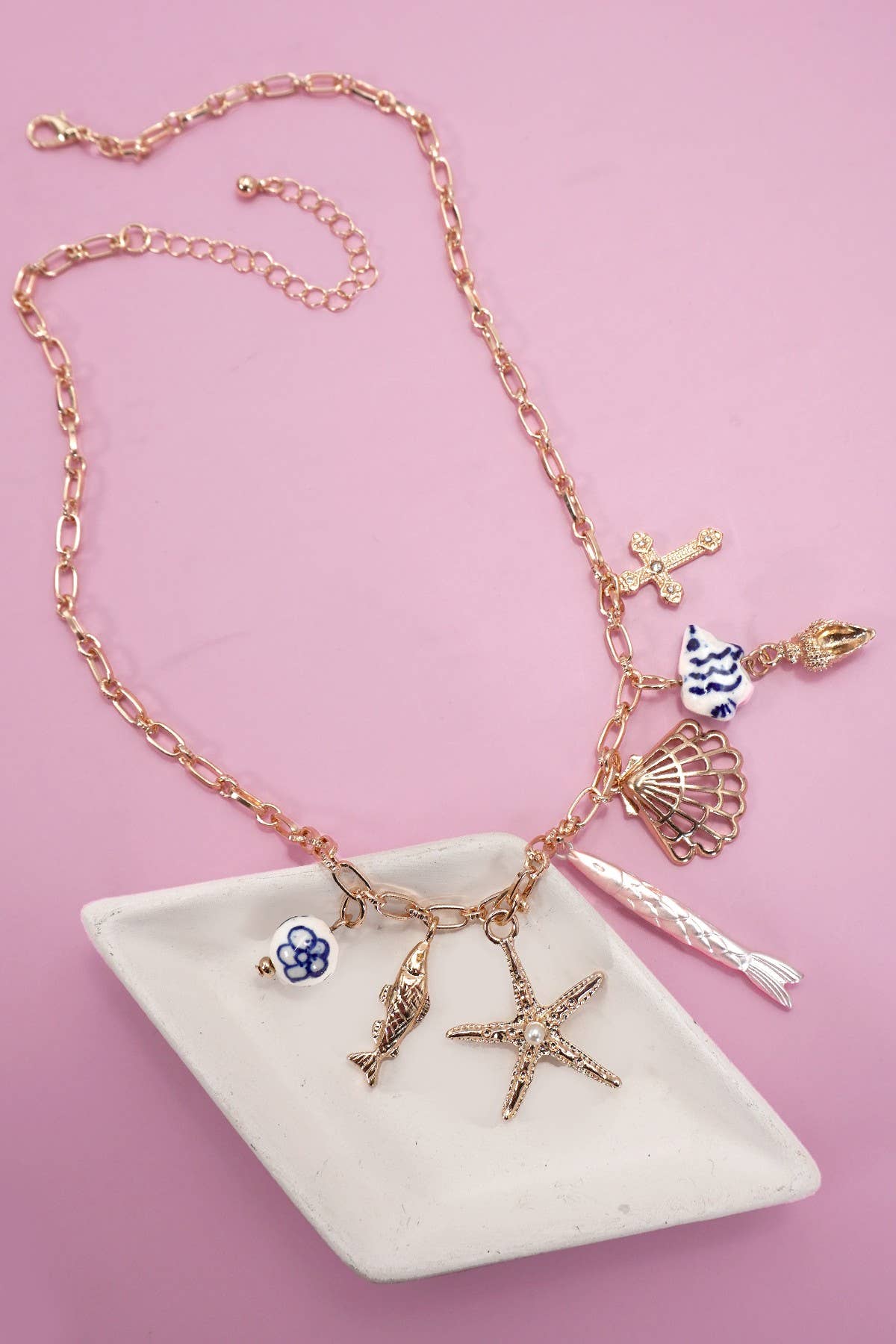 CHARM NECKLACE-PORCELAIN SEASHELL AND STARFISH