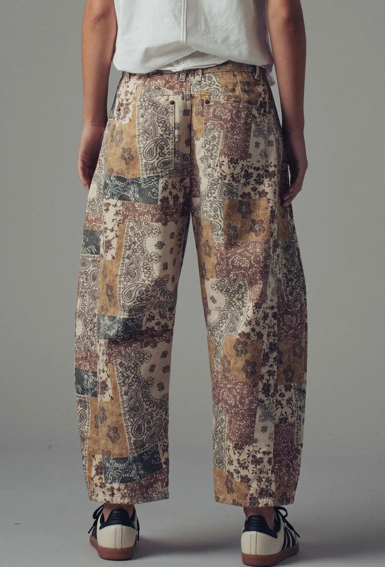 Vintage Boho Bandana Print Denim Barrel Jeans
