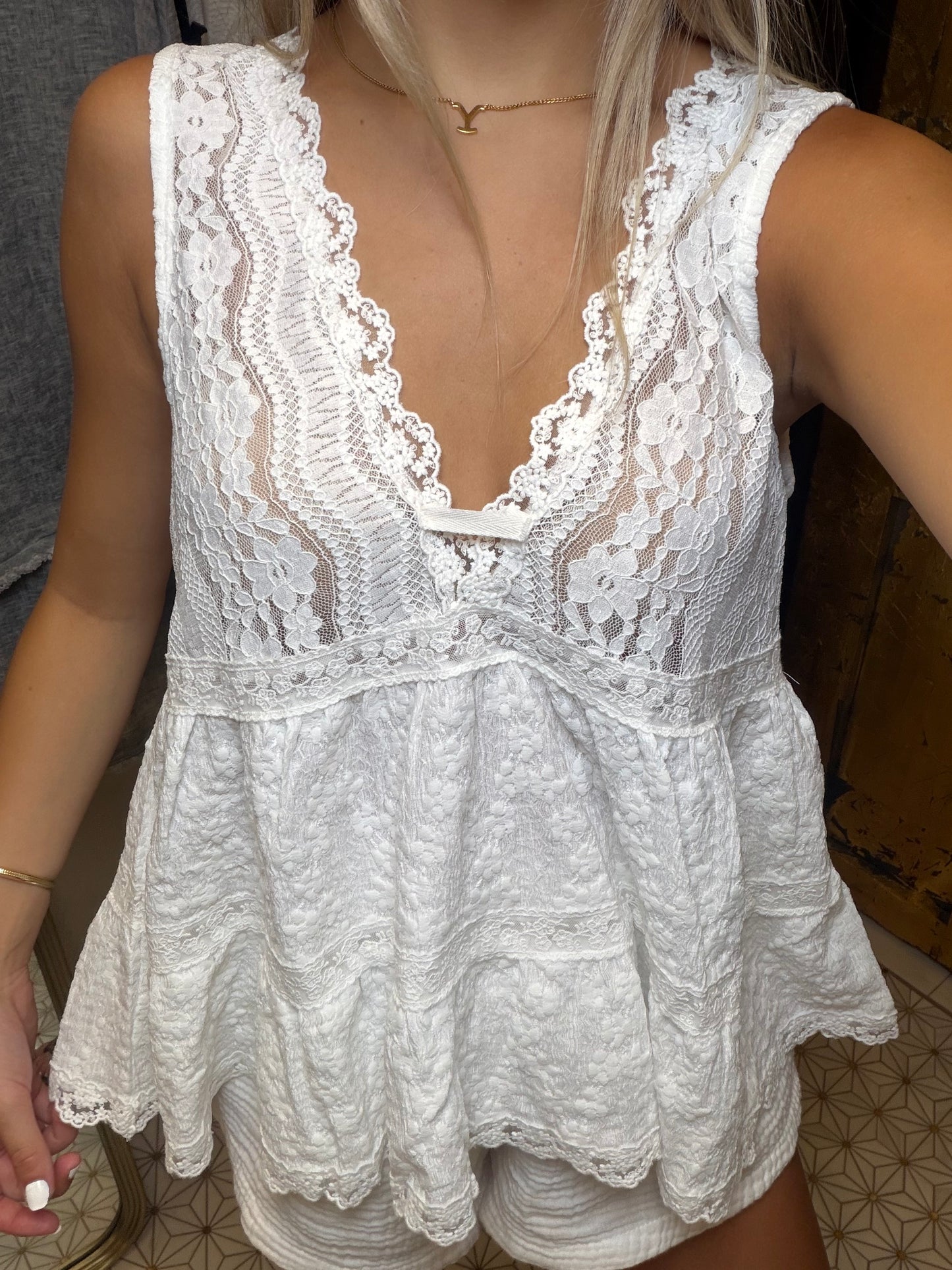 Sleeveless Deep V-neck Lace Trim Knit Top