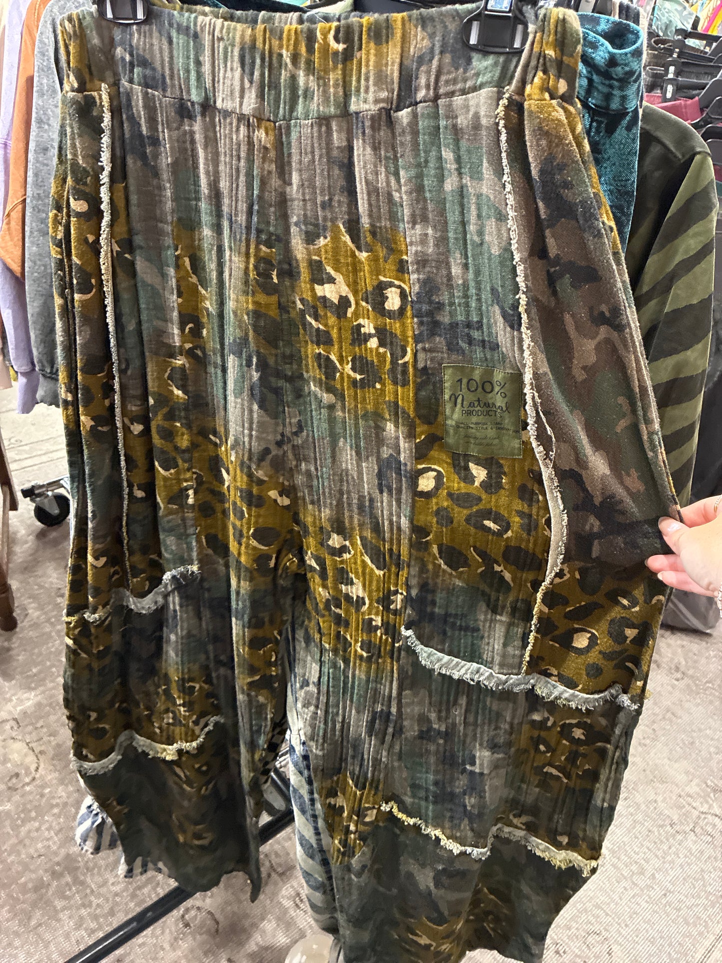 CAMO LEOPARD PANT