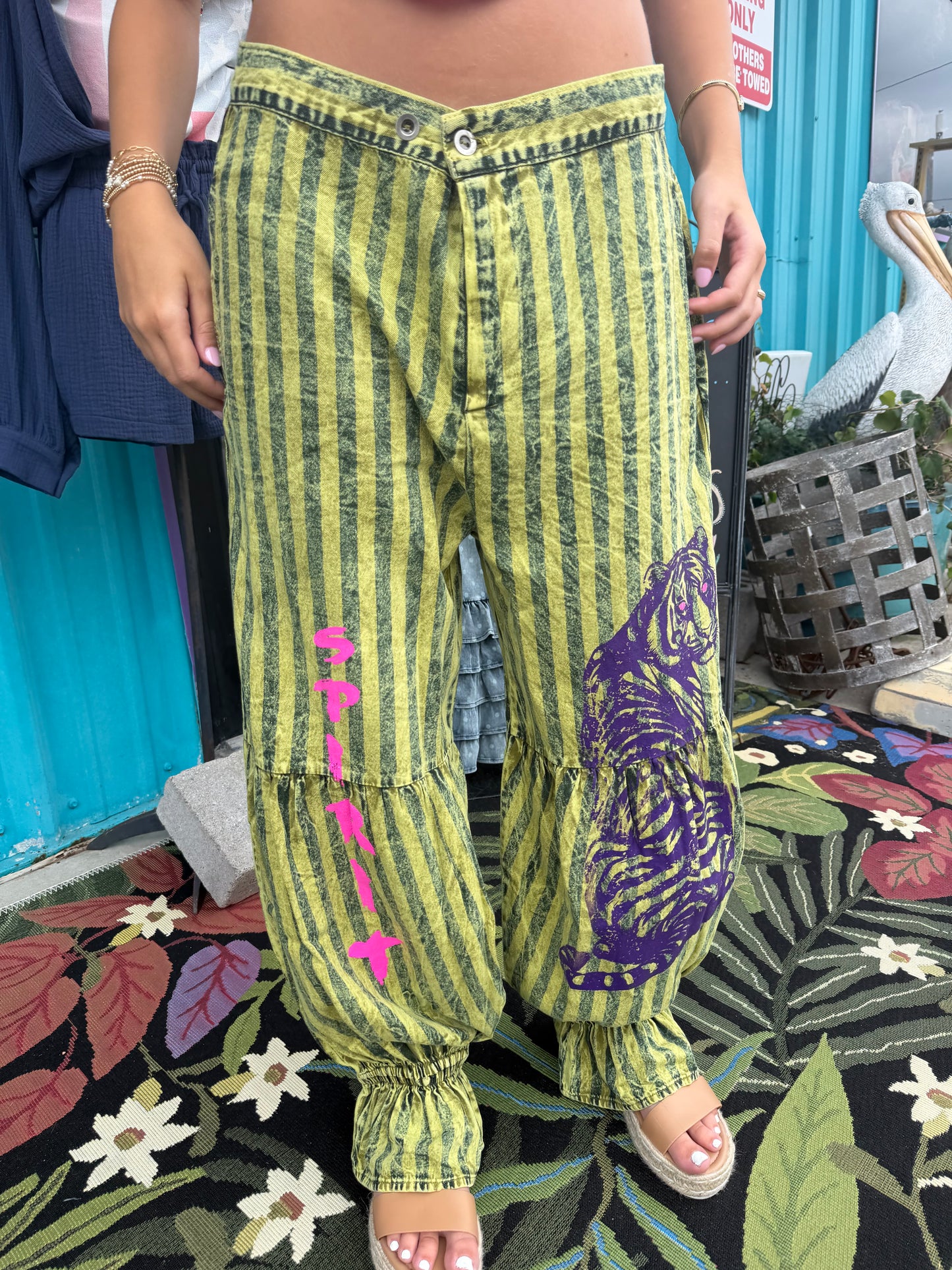 STRIPED SPIRIT TIGER PANTS