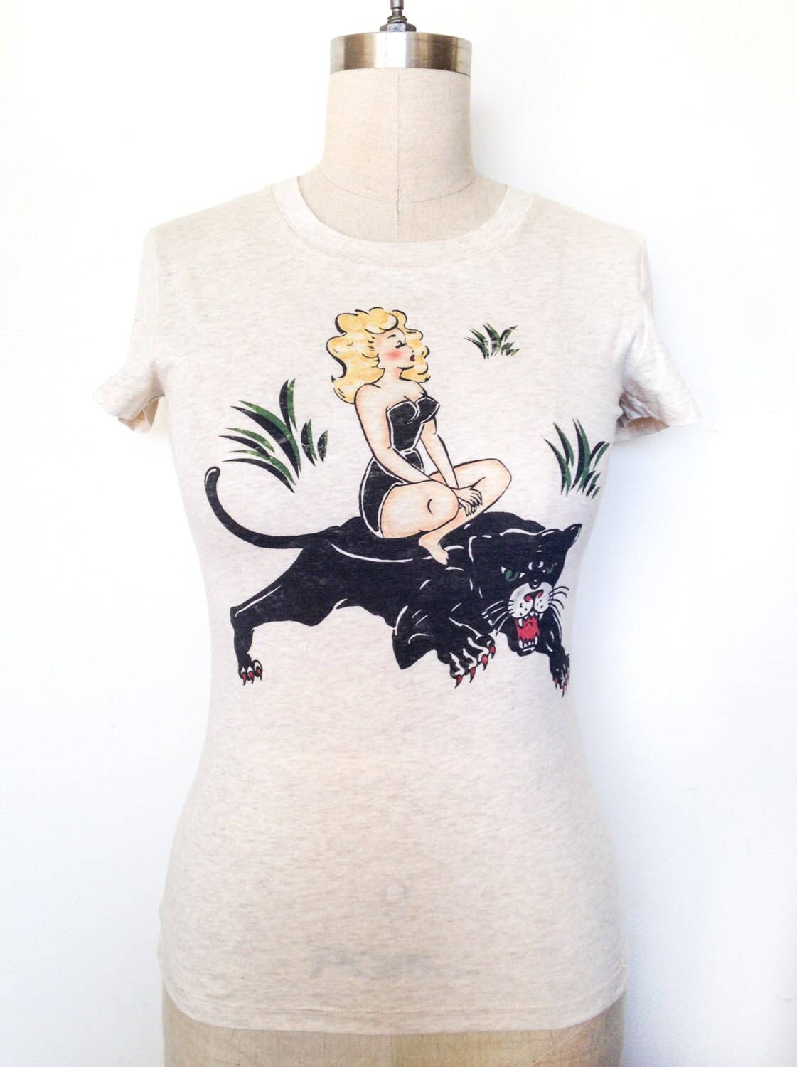 Panther Queen Fitted Tee in Ivory