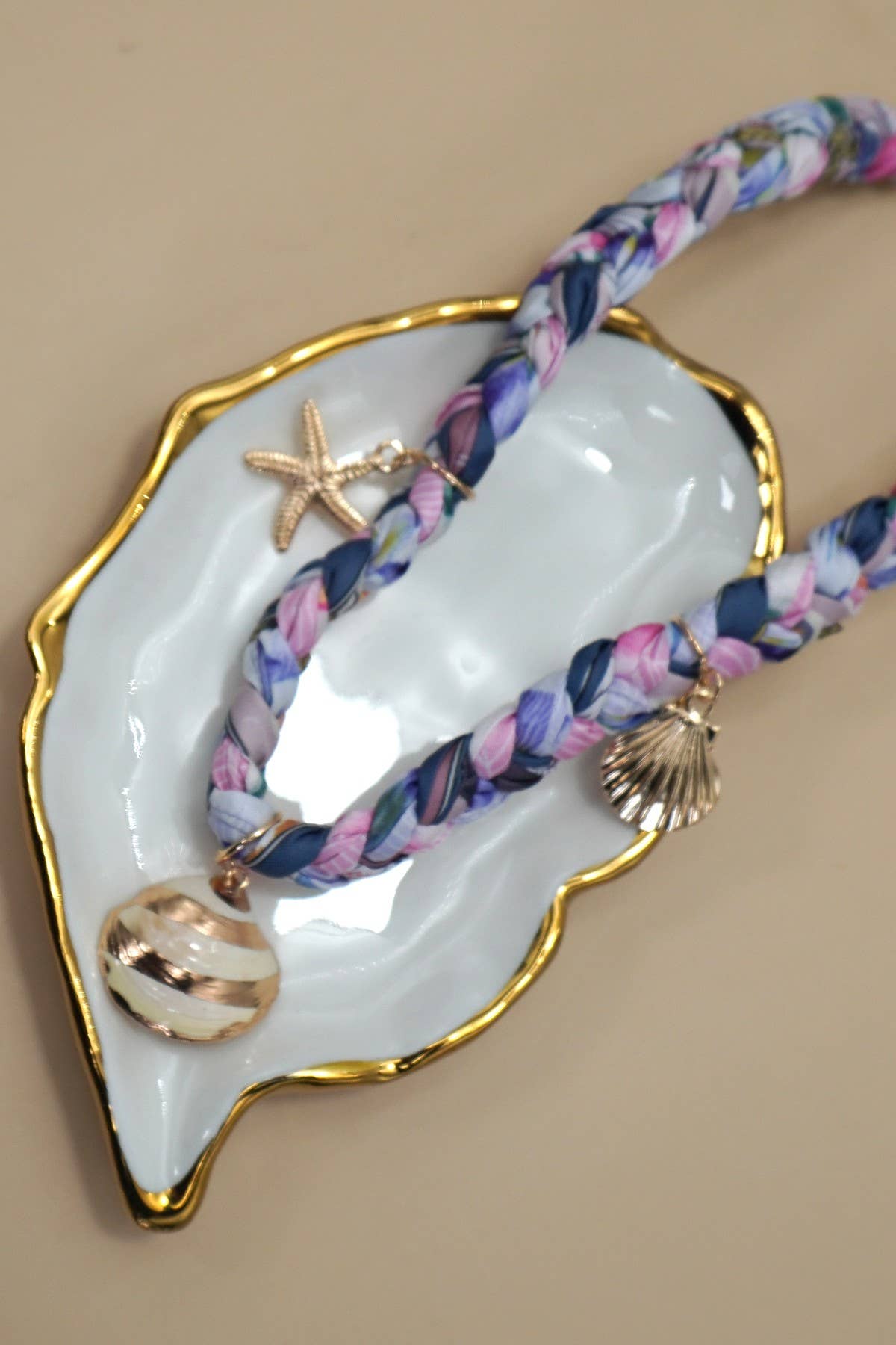 SCARF CHARM NECKLACE