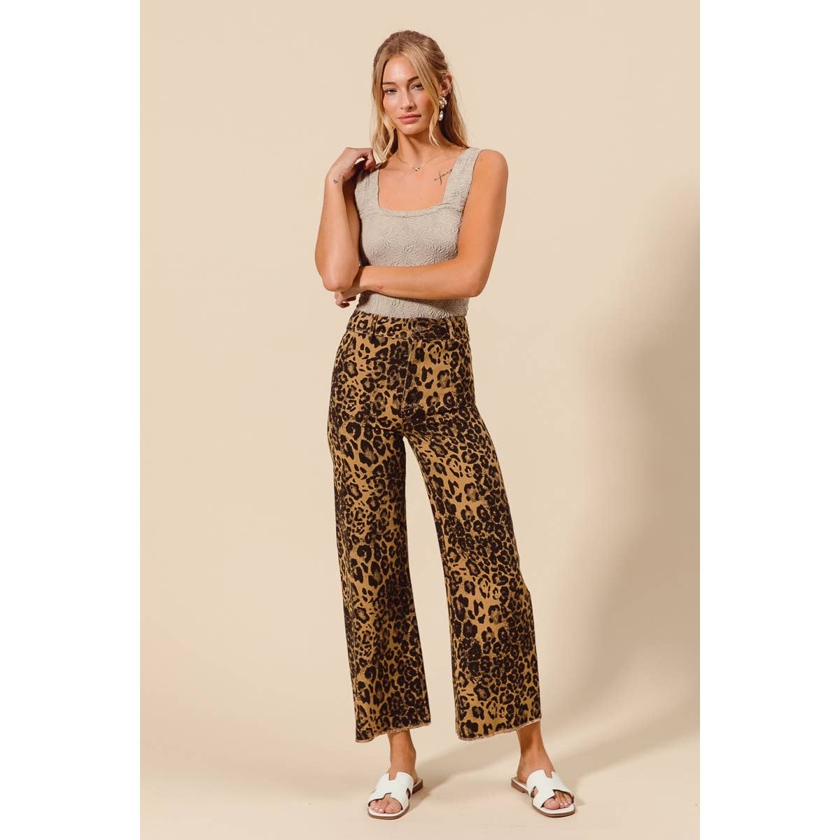 MID RISE LEOPARD TWILL FRAYED HEM WIDE LEG PANTS