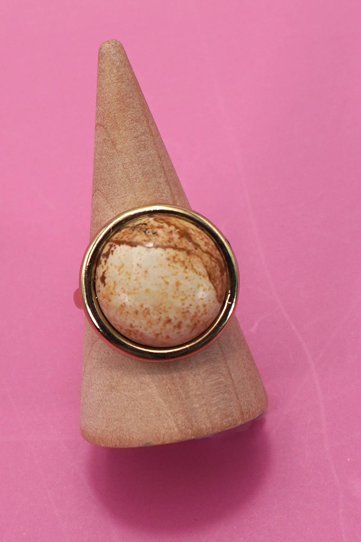 NATURAL STONE COCKTAIL STATEMENT RING