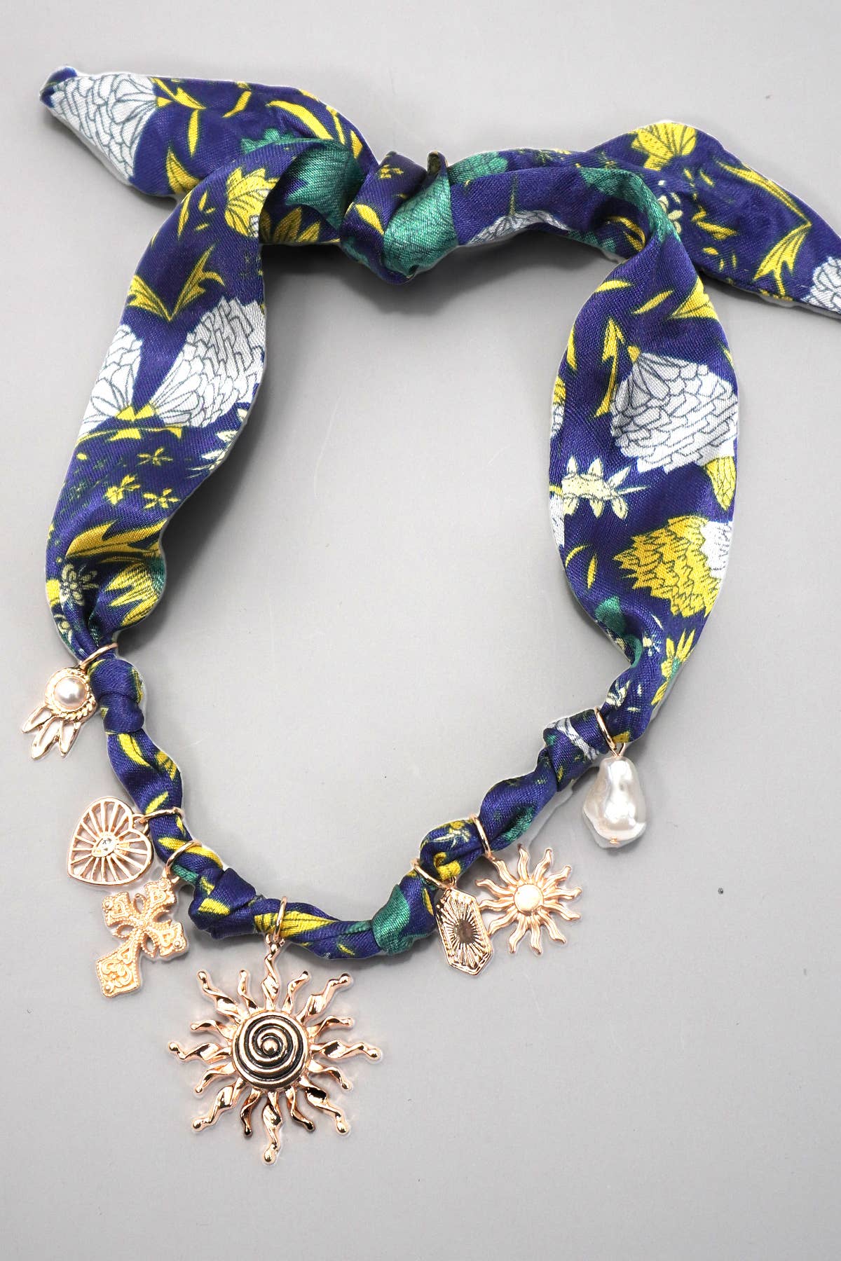 SCARF CHARM NECKLACE-FISH SUN PEARL HEART