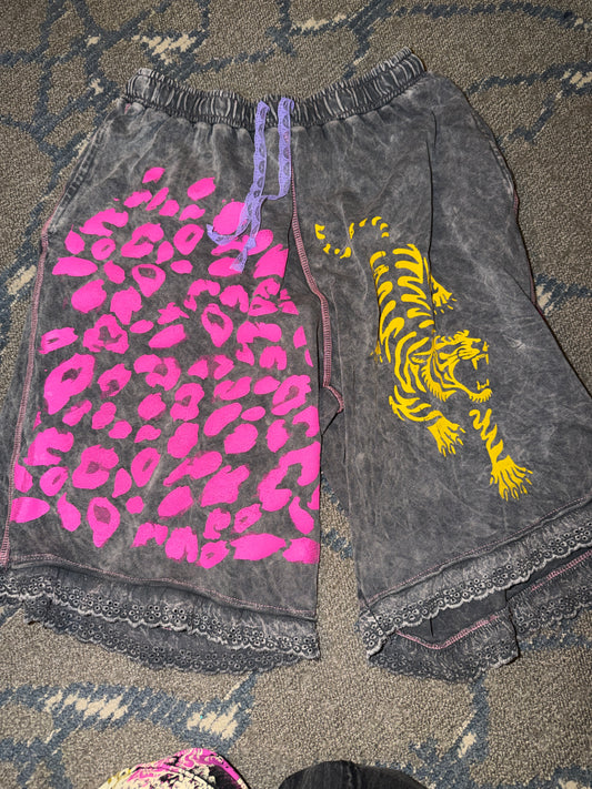 Tiger and Banana Sweat shorts