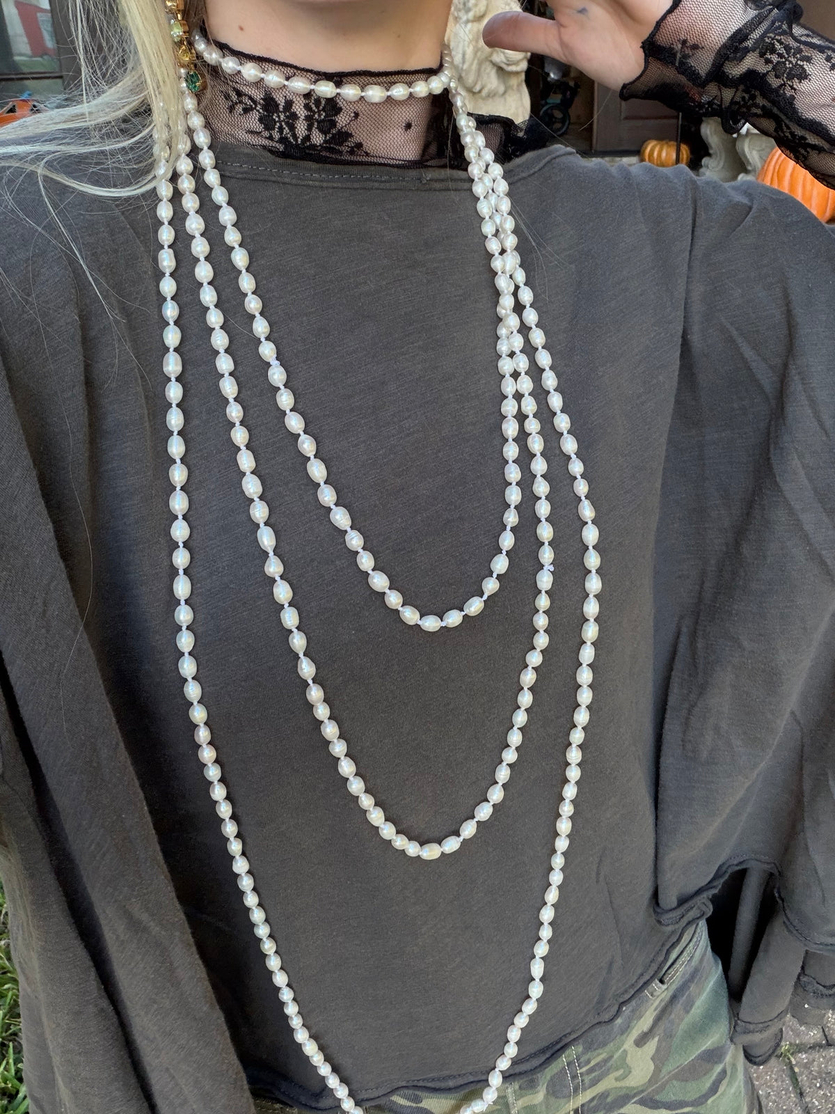 Natural knotted Pearls