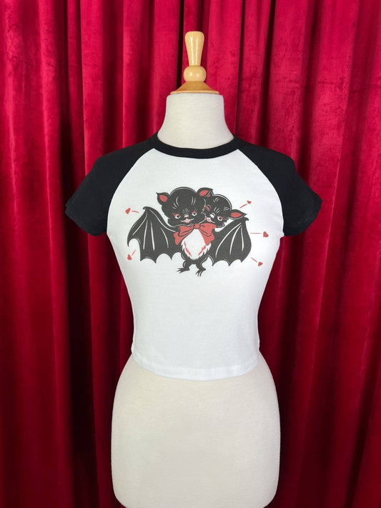 Bat Amour Short Raglan Cropped Baby tee