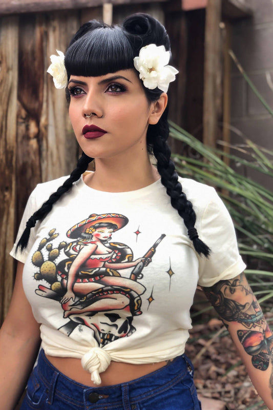 La Valiente Mexican Pin-Up Traditional Tattoo T-Shirt