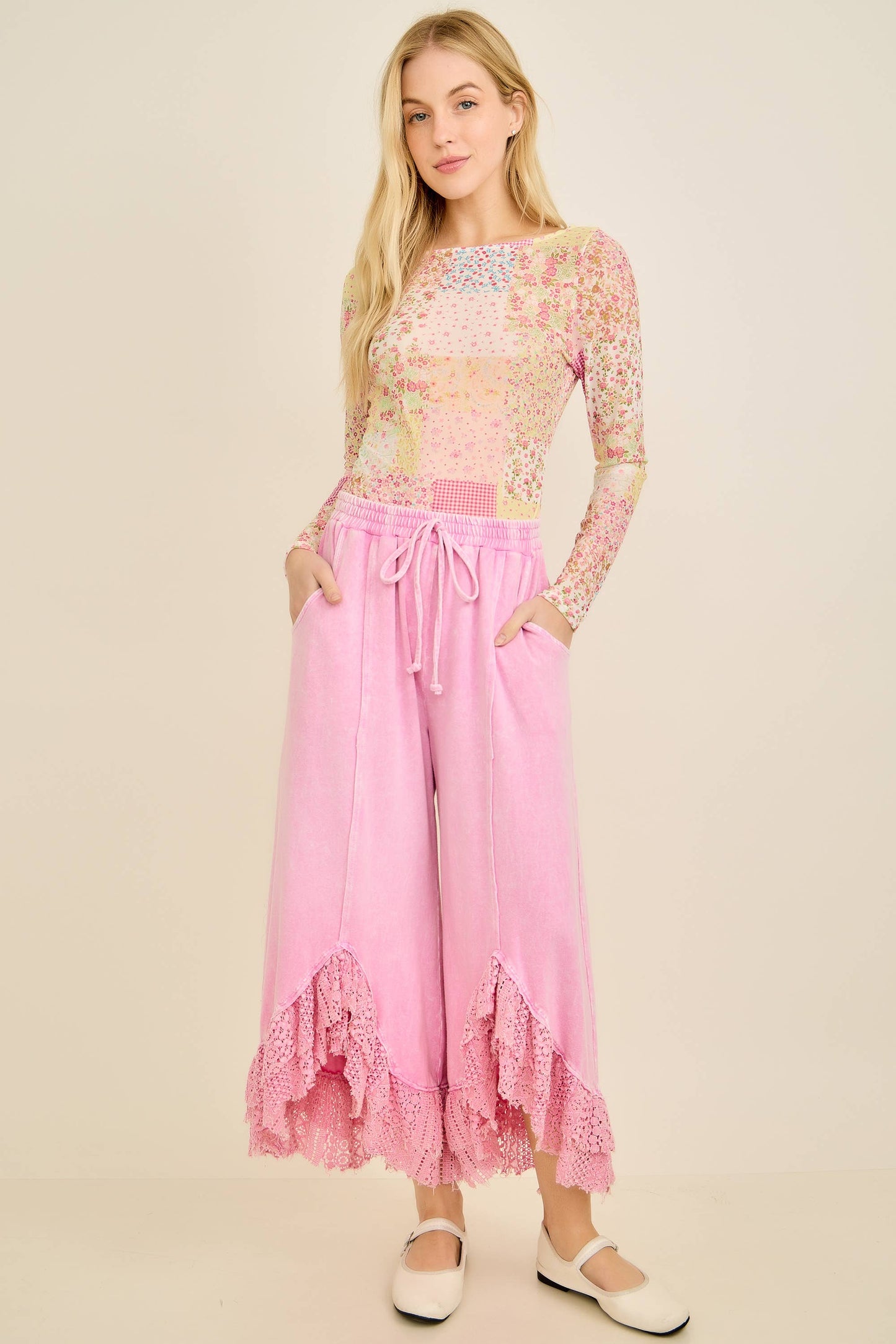 Mineral Washed Lace Ruffles Cropped Pants