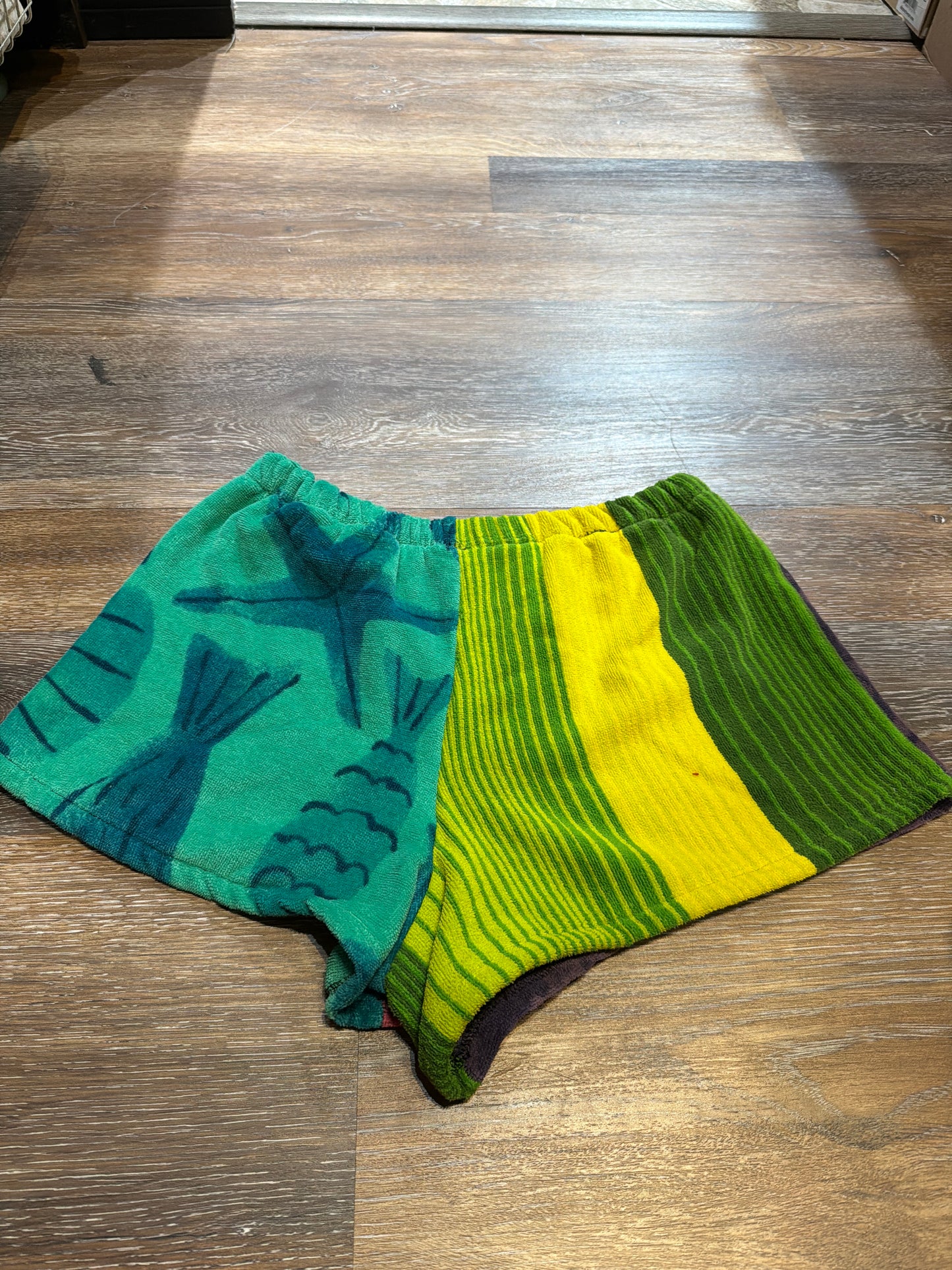 BEACH TOWEL SHORTS