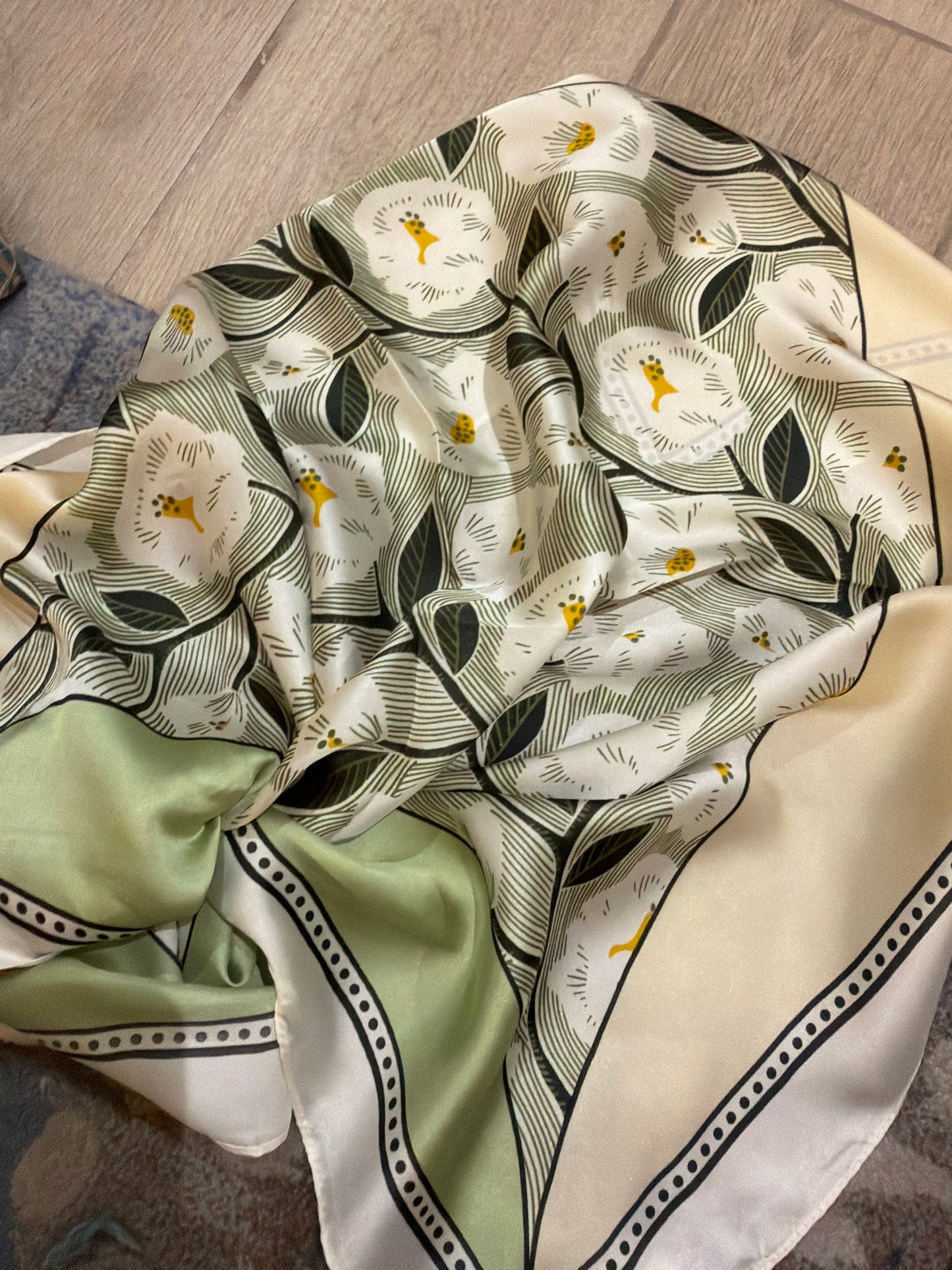 Green floral wild rag