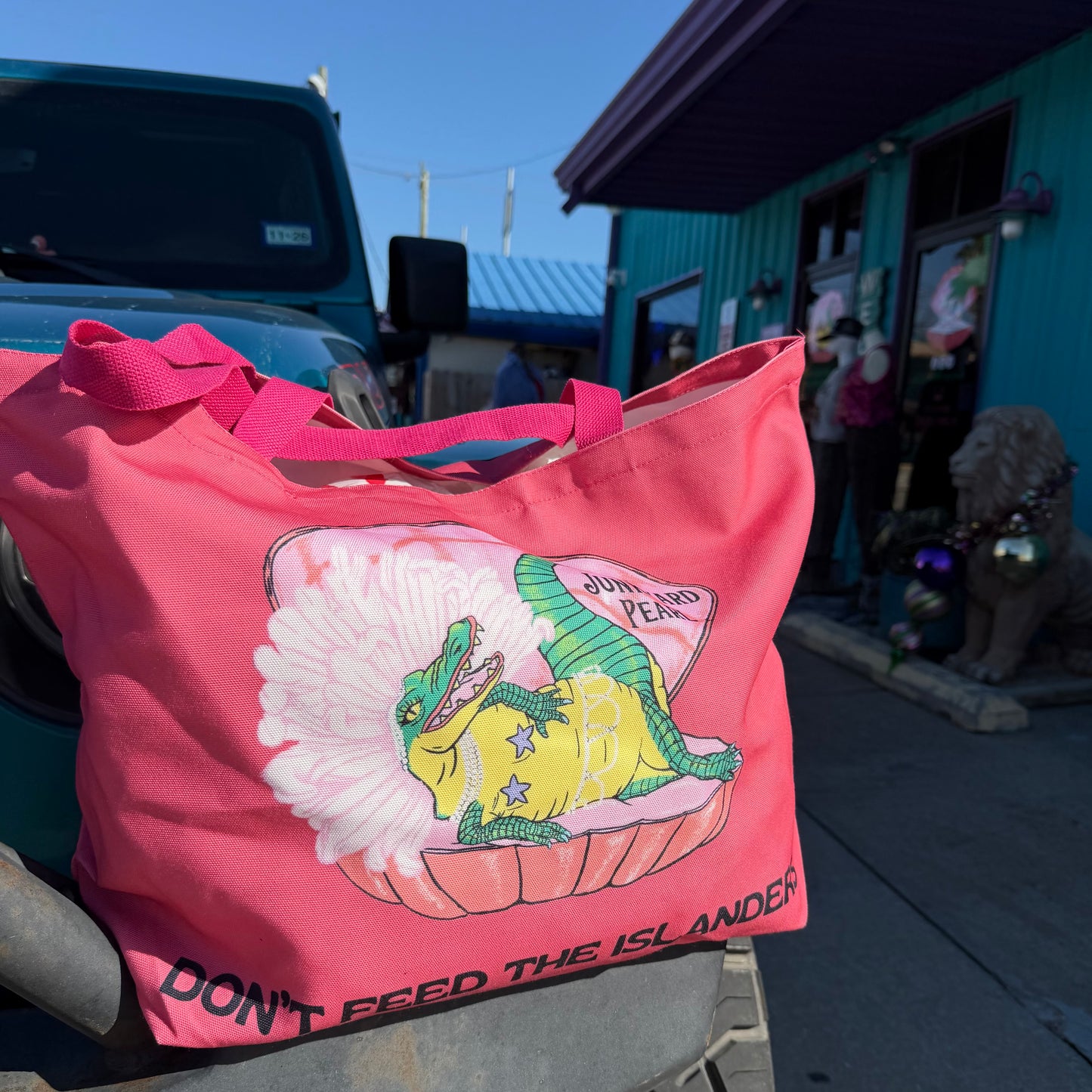 The Junkyard Pearl XL Tote Bag