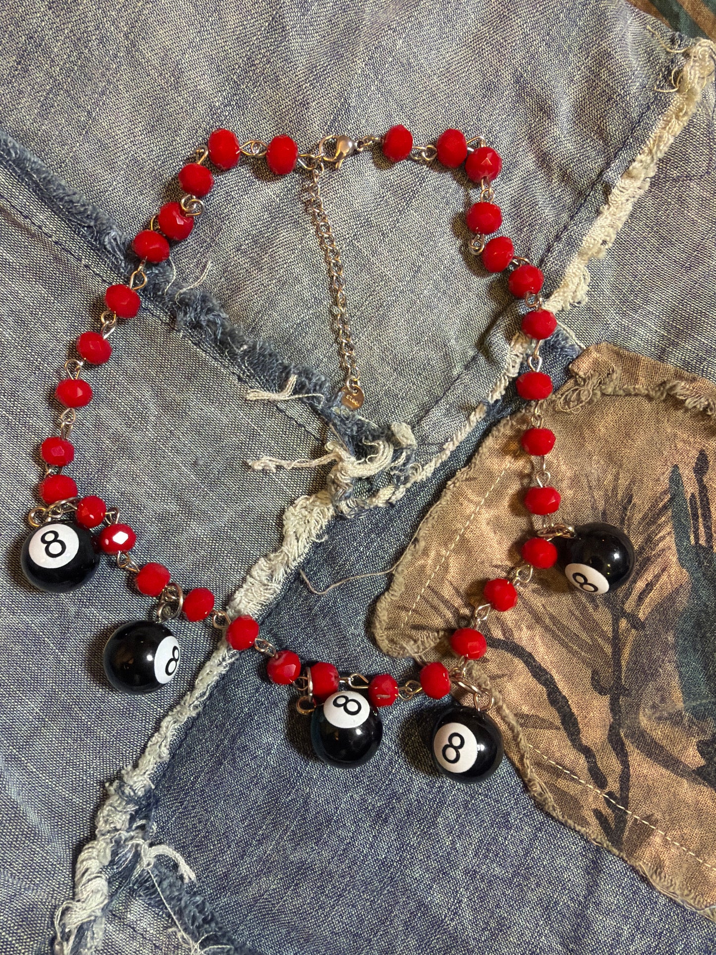 8 ball necklace