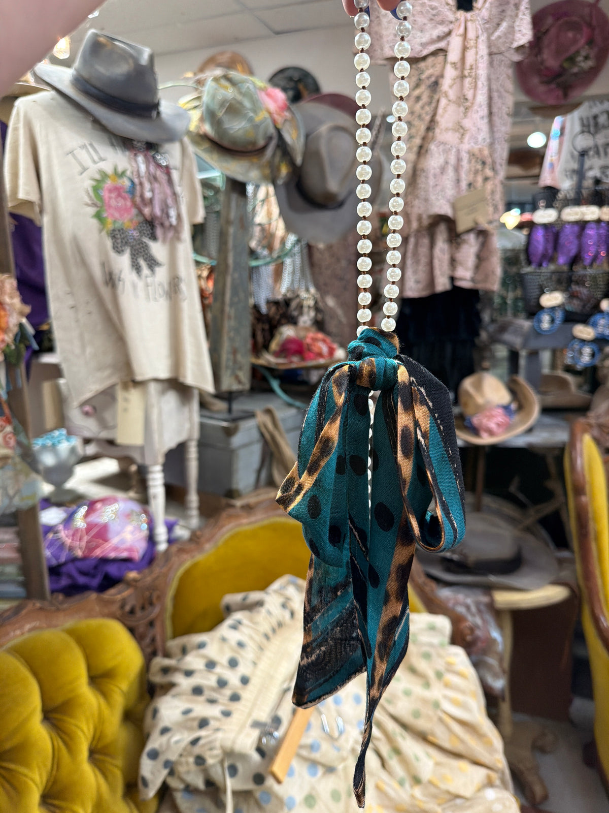 Leopard Blue Pearl Twilly