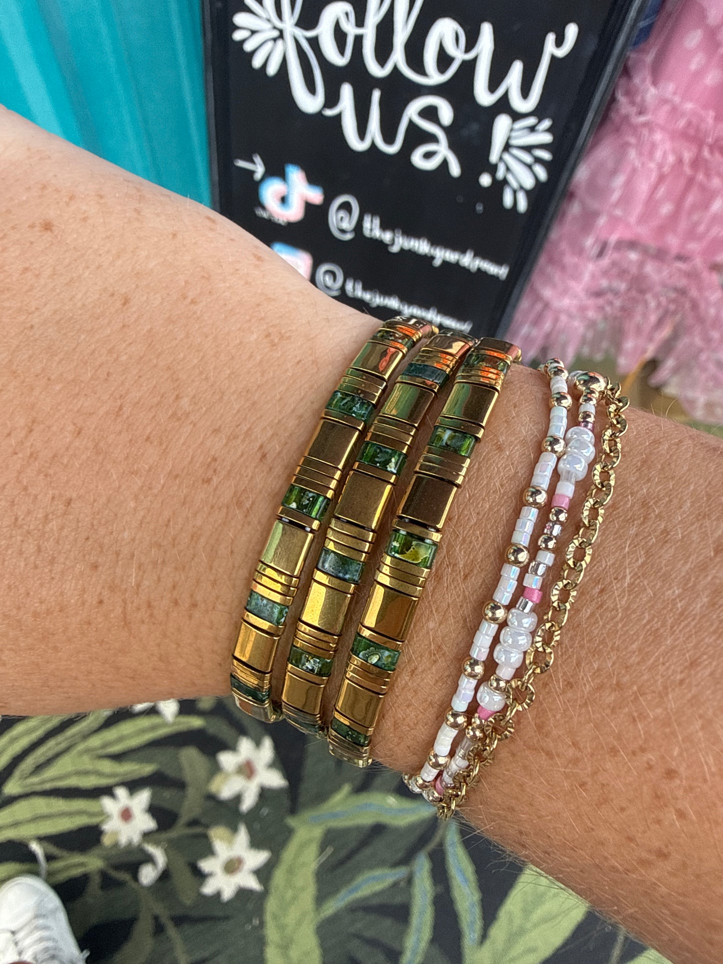 Green and gold Stretch Bracelet