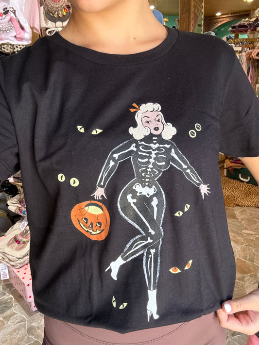 Spooky Night Tee in Black