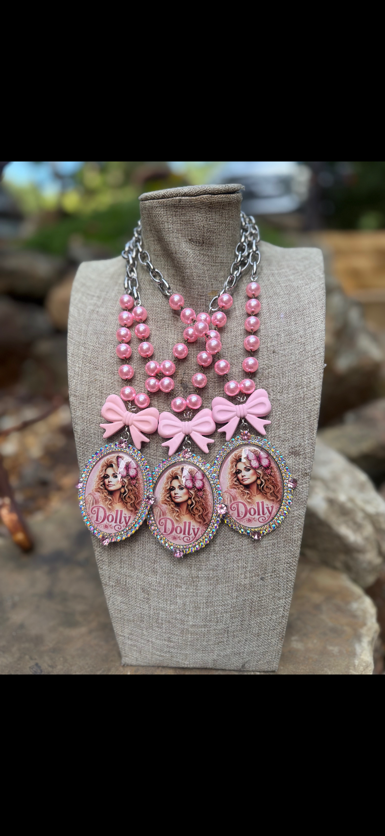 Dolly Parton Necklace pink bow
