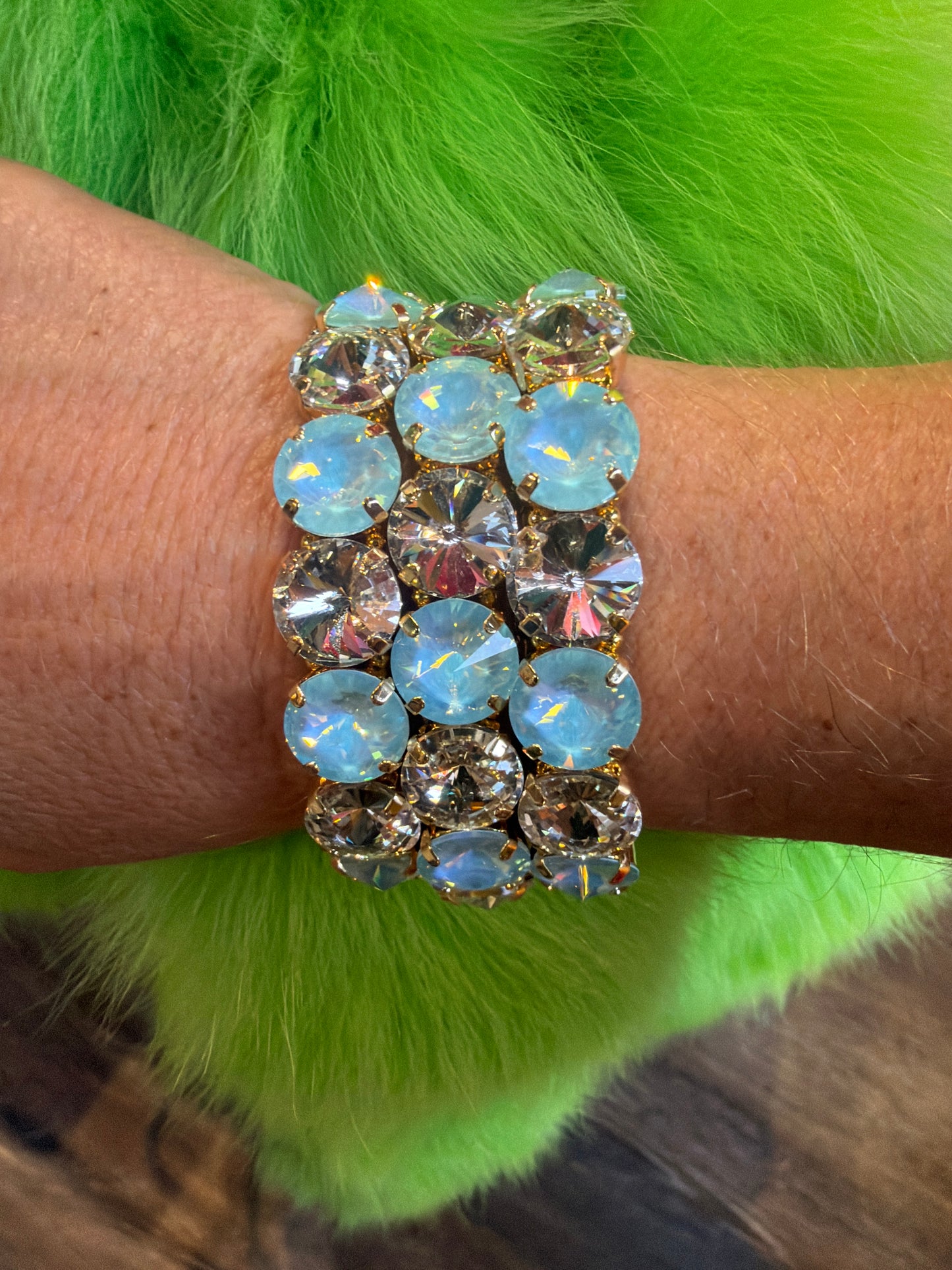 Clear Blue Sky Stretch Bracelet