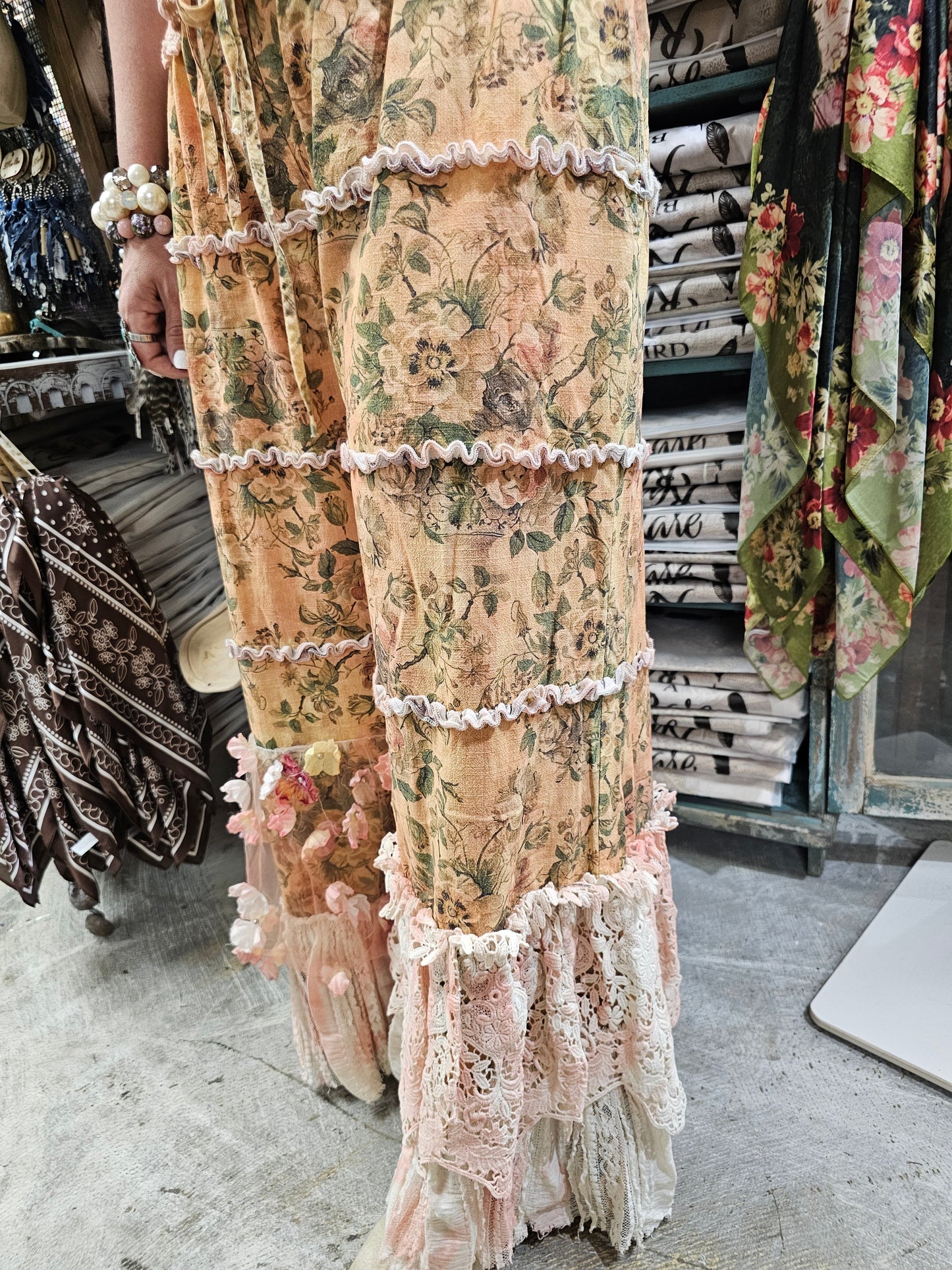 Lacy Blooms Pant