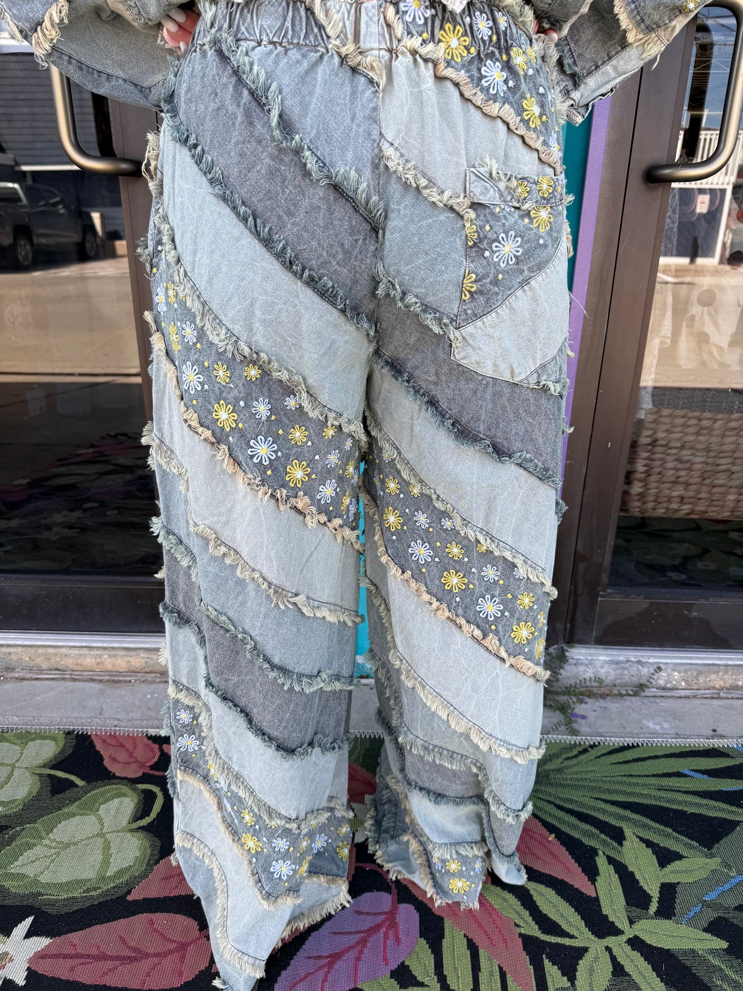 Daisy Daydream Pants