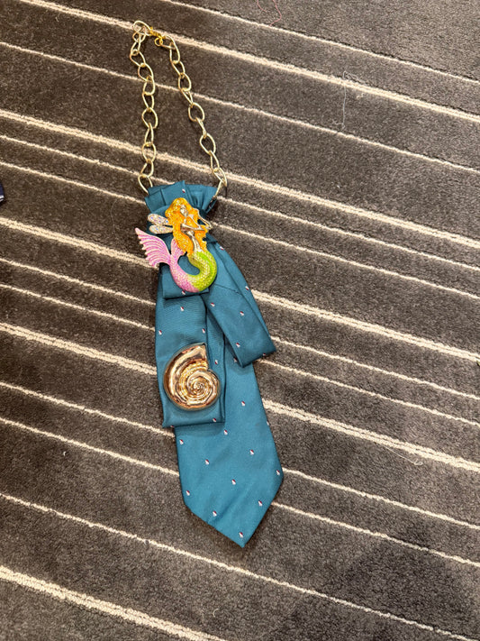 Siren Of The Seas Tie Necklace